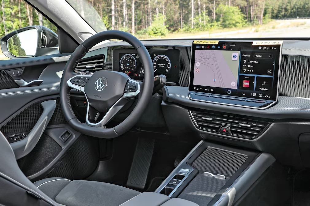 Tableau de bord VW Passat 2024