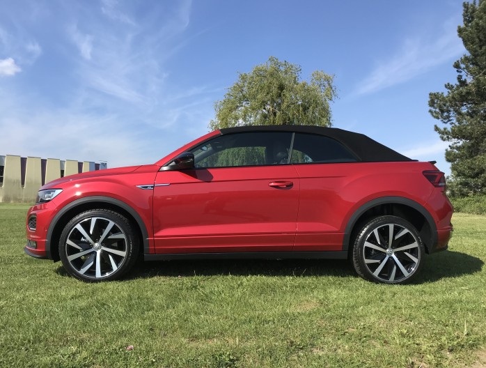 VW T-Roc cabriolet rouge capoté SAN Mazuin