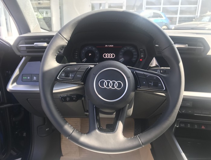 Audi A3 berline intérieur SAN Mazuin
