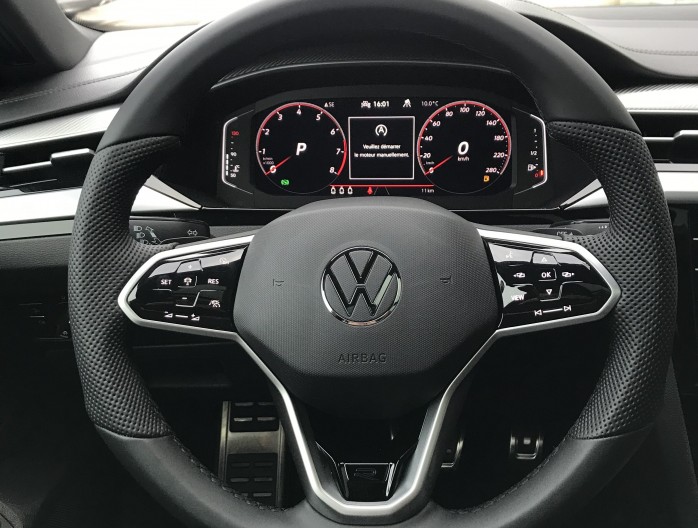 VW Arteon Shooting Brake volant SAN Mazuin