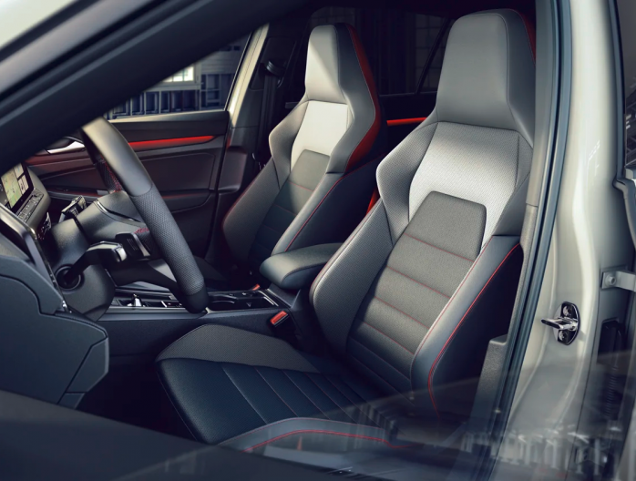VW Golf GTI Clubsport 300ch intérieur