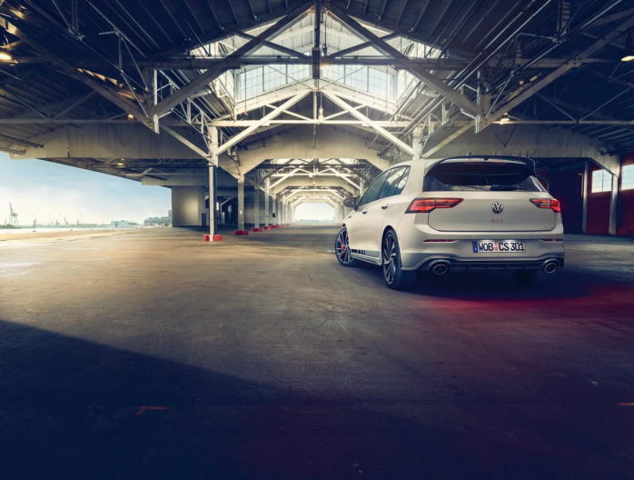 VW Golf GTI Clubsport 300ch arrière