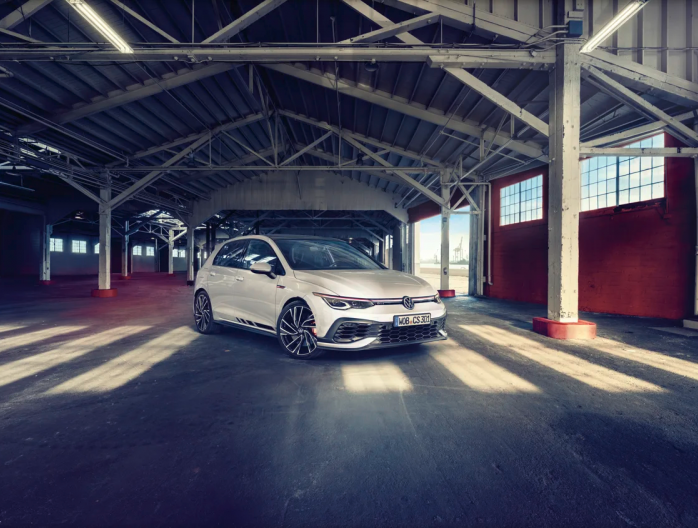 VW Golf GTI Clubsport 300ch avant