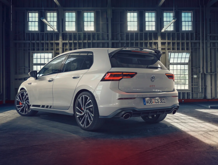 VW Golf GTI Clubsport 300ch SAN Mazuin