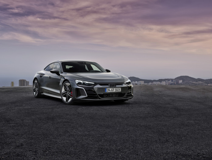 Audi e-tron GT intérieur 100% électrique coupé sportif SAN Mazuin
