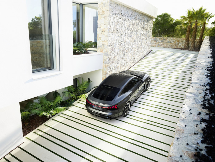Audi e-tron GT électrique et audi RS e-tron GT coupé électrique SAN Mazuin