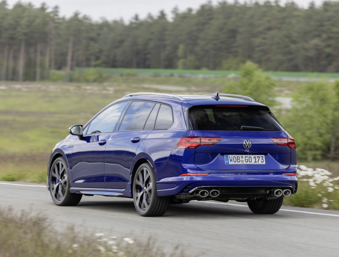 VW Golf Variant R 2021 320 ch