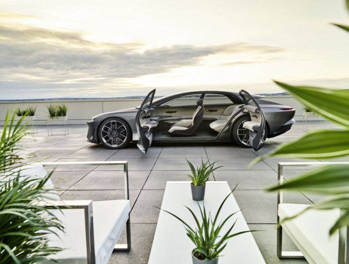 Audi Grandsphere Concept berline coupé 100% électrique