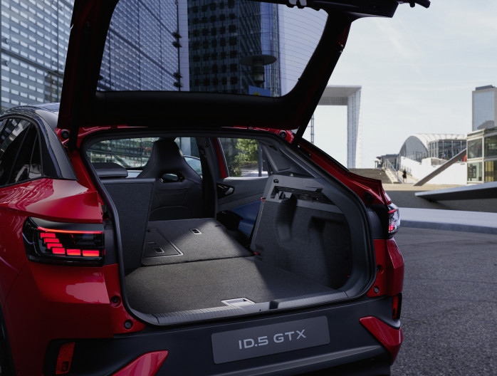 Volkswagen ID.5 SUV électrique sportif familial SAN Mazuin