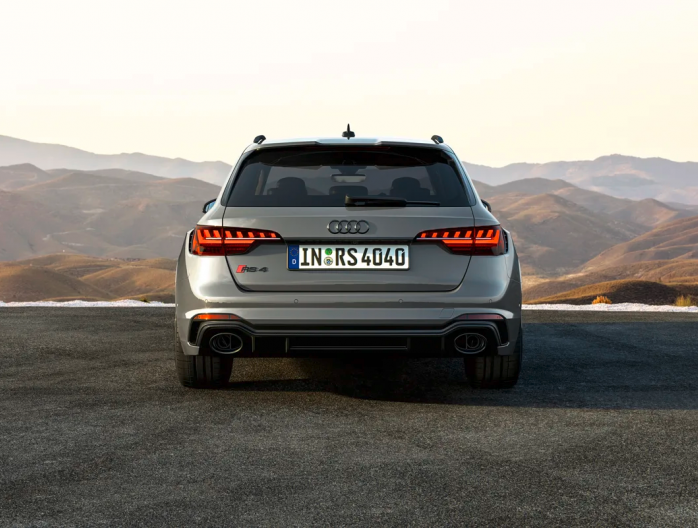 Audi RS4 2022