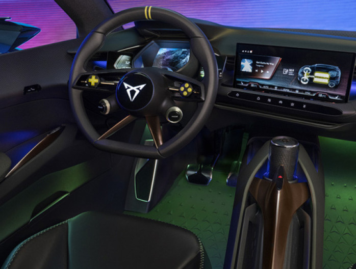 CUPRA Urban Rebel citadine électrique 2025 tableau de bord et volant