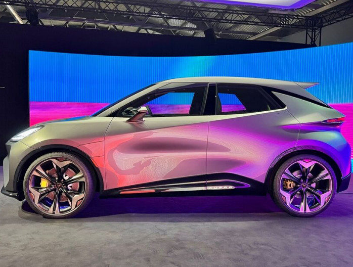 Cupra-UrbanRebel-SUV citadin électrique