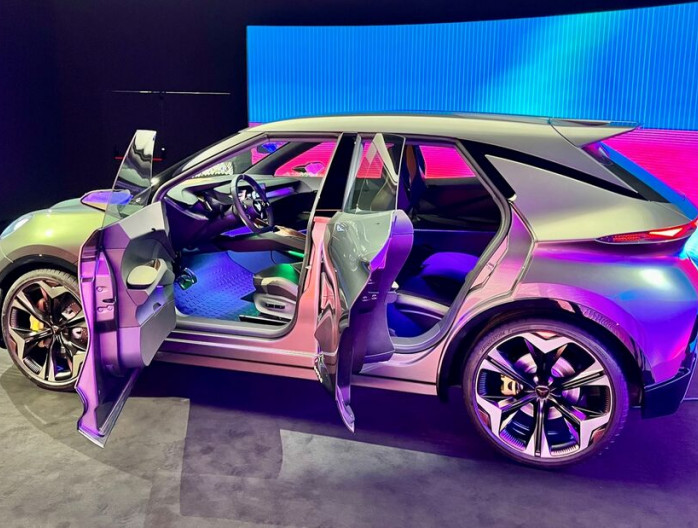 Cupra-UrbanRebel-SUV citadin électrique