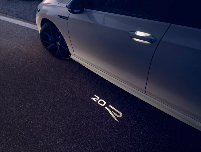 Volkswagen Golf R 20 years 333 ch