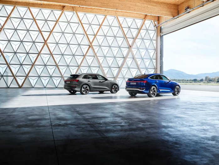 Audi Q8 e-tron électrique 2023