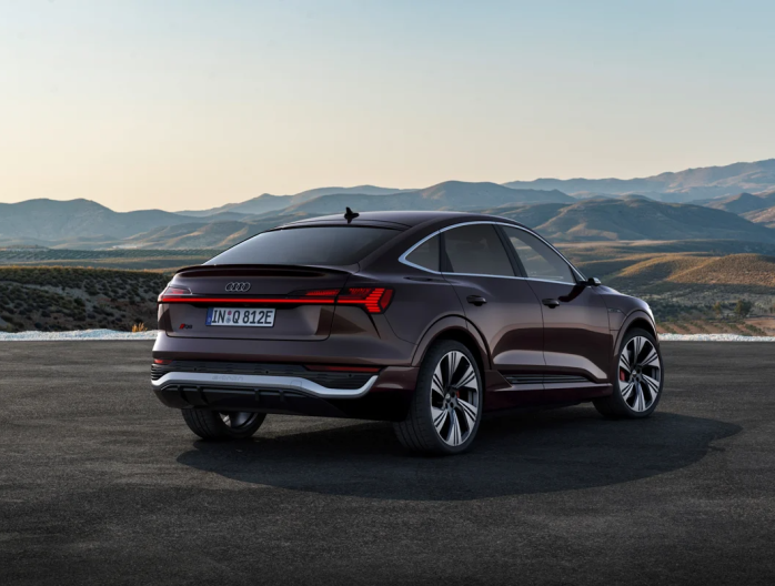 Audi Q8 e-tron électrique 2023 SAN Mazuin