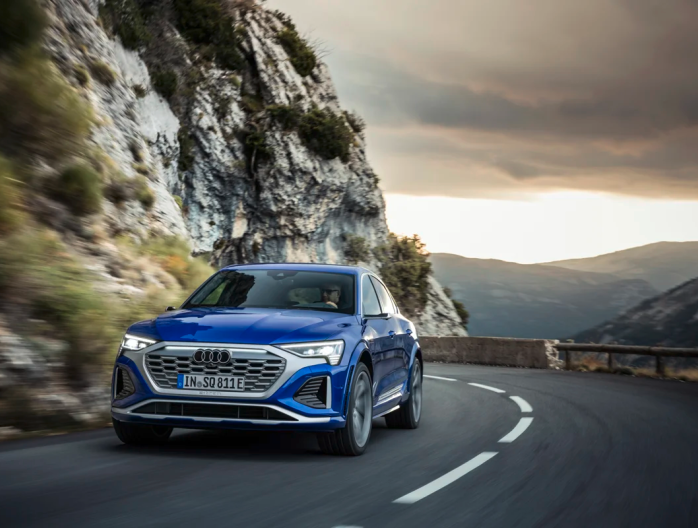 Audi Q8 e-tron électrique 2023 SAN Mazuin