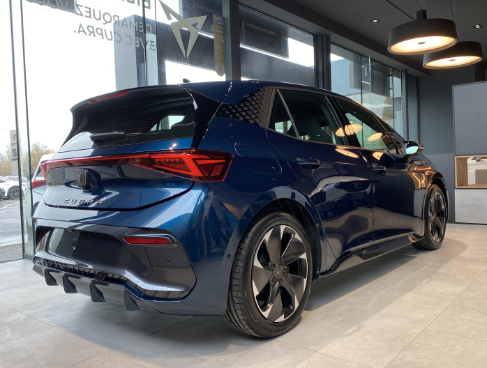 SAN Mazuin Showroom Cupra Naninne 1