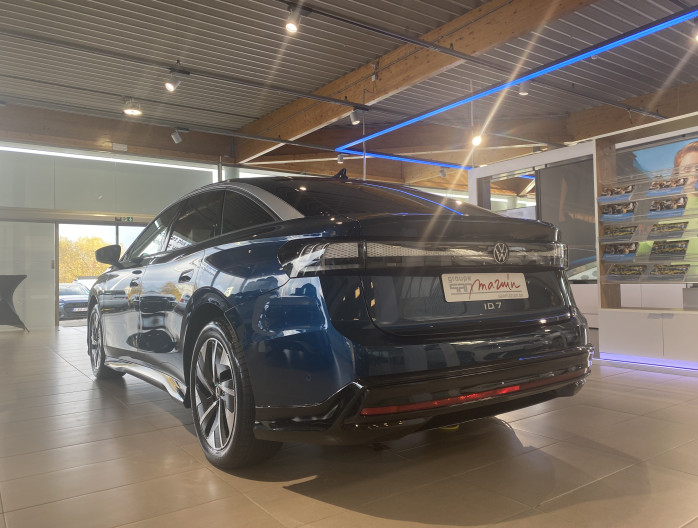 Volkswagen ID7 la première berline VW électrique