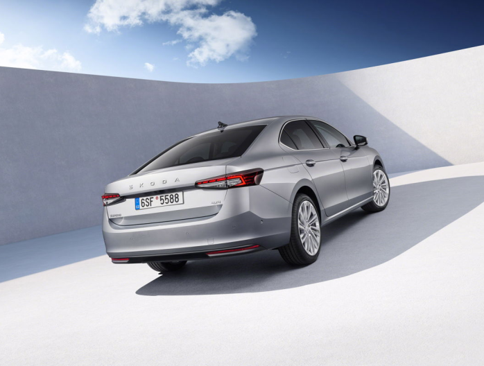 Škoda Superb 2024