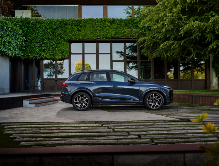 Audi Q6 e-tron SUV électrique