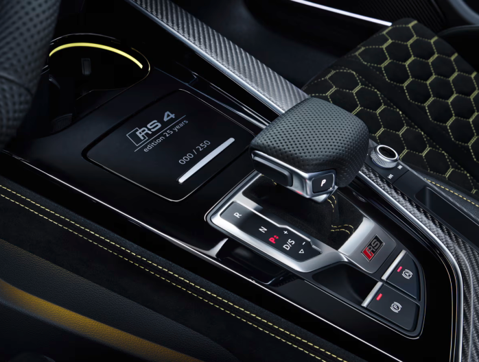 Audi RS4 25 years edition Steveny
