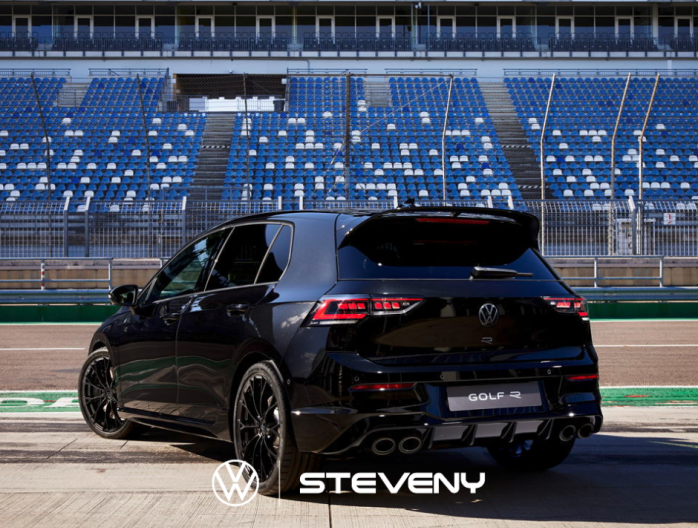 Volkswagen Golf R 2025 Steveny