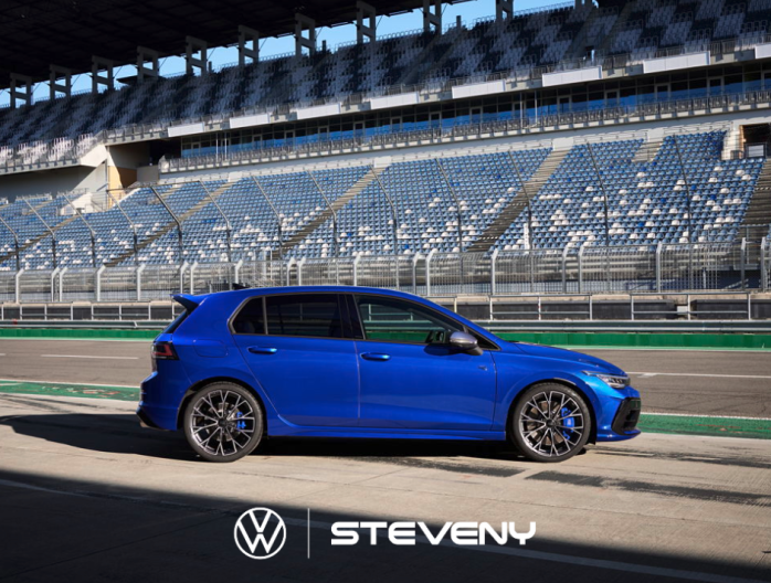 Volkswagen Golf R 2025 Steveny