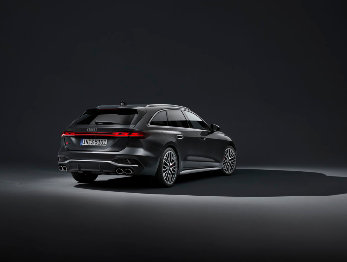 Nouvelles Audi A5, S5, A5 Avant et S5 Avant modèle 2025