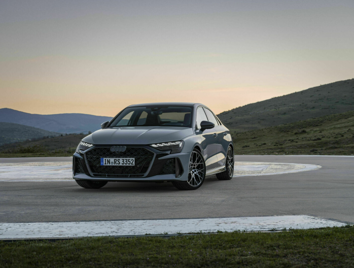 Audi RS3 facelift 2024