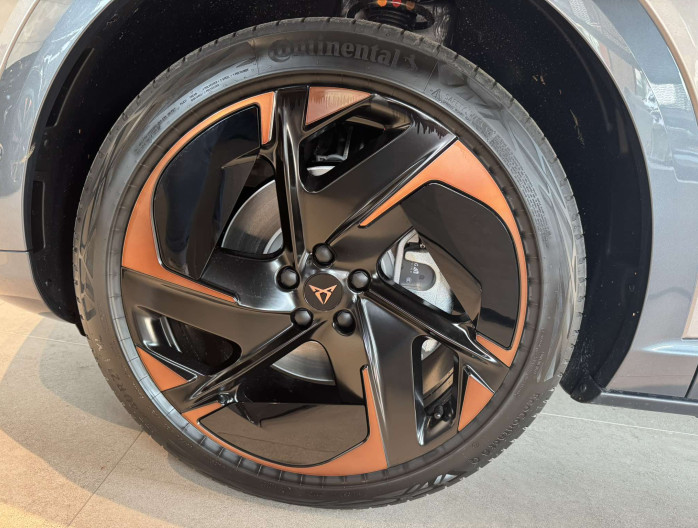 Cupra Tavascan VZ Steveny Waterloo