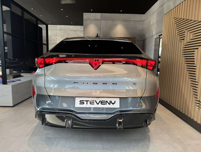 Cupra Tavascan VZ Steveny Waterloo