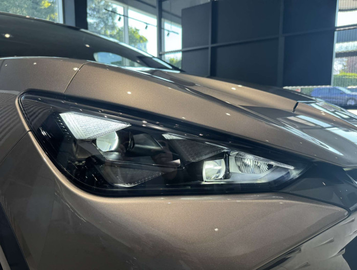Cupra Tavascan VZ Steveny Waterloo