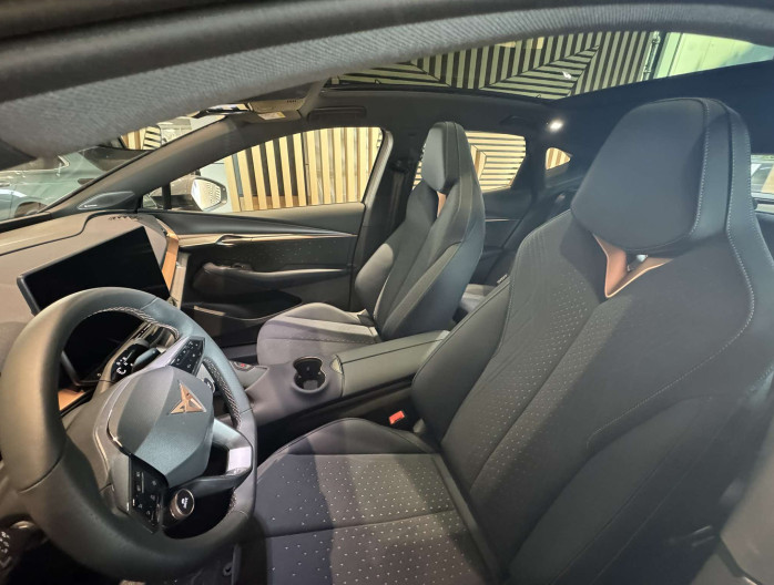 Cupra Tavascan VZ Steveny Waterloo