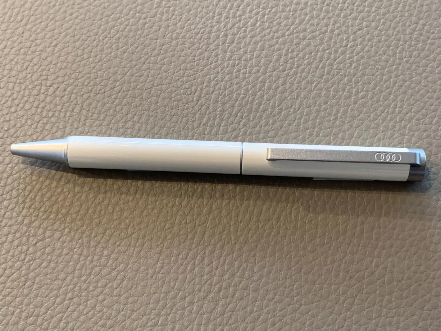 bic blanc audi.jpg