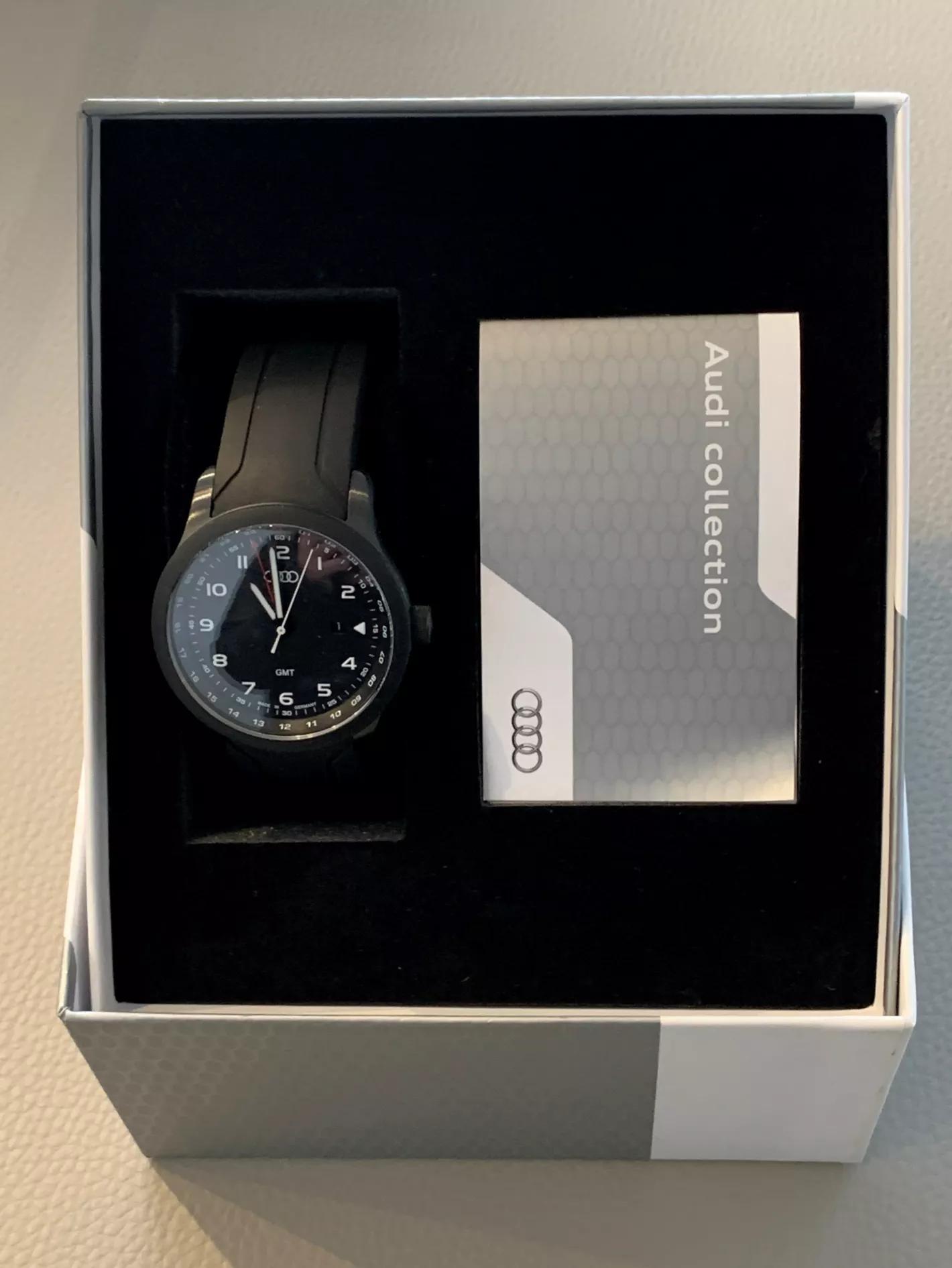 montre audi hommes sport.jpg
