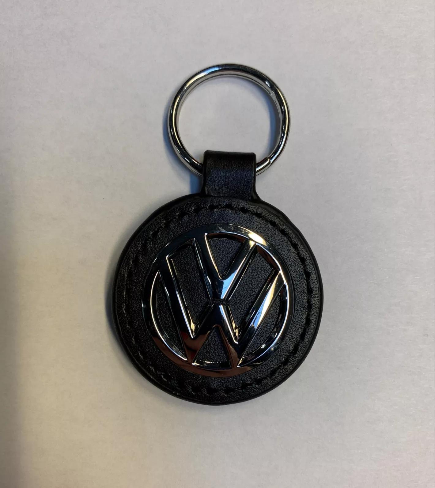 porte clé vw cuir .jpg