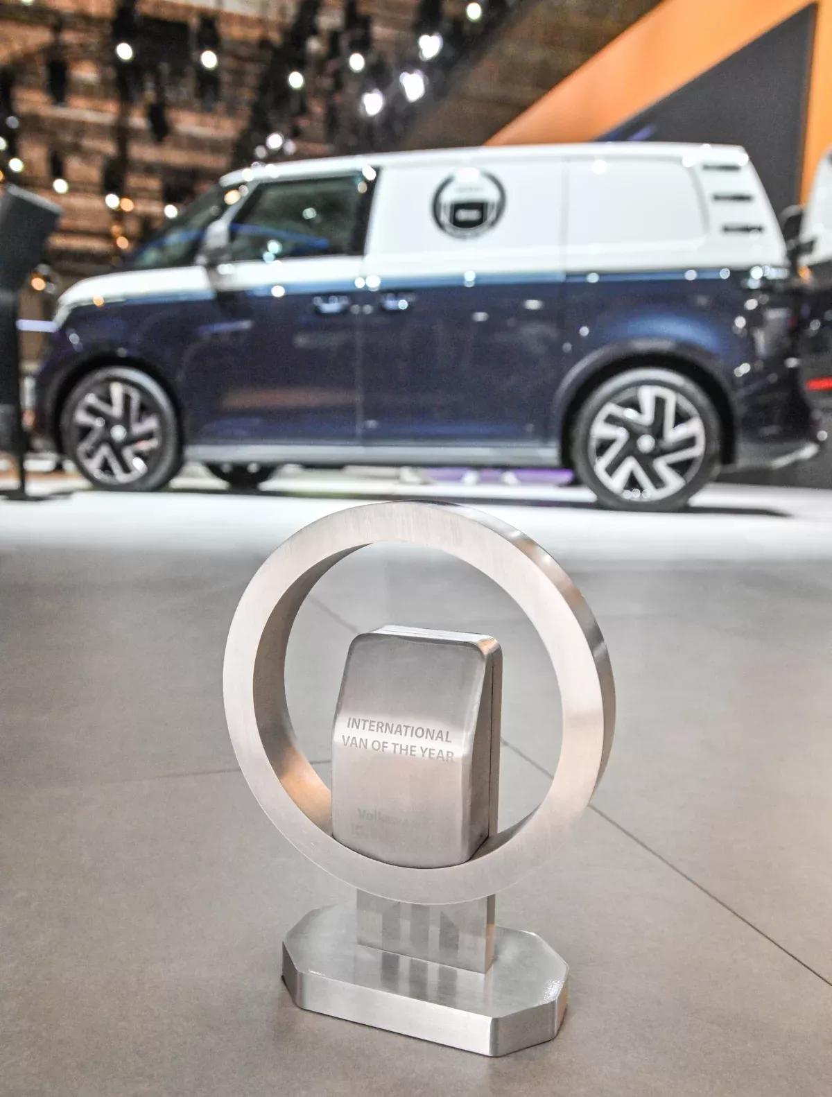 vw_id.buzz_international_van_of_the_year_2023