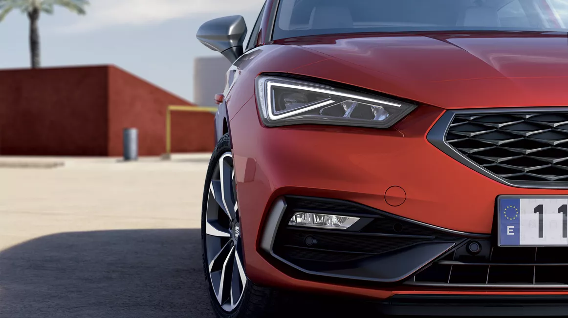 SEAT Leon FR phare